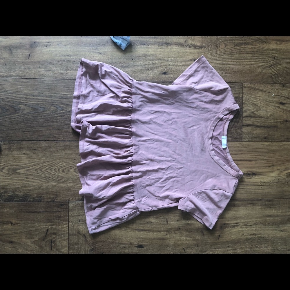 blush tee (no iron i’m sorry 🤣)